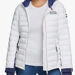 Tommy Hilfiger women’s white puff jacket